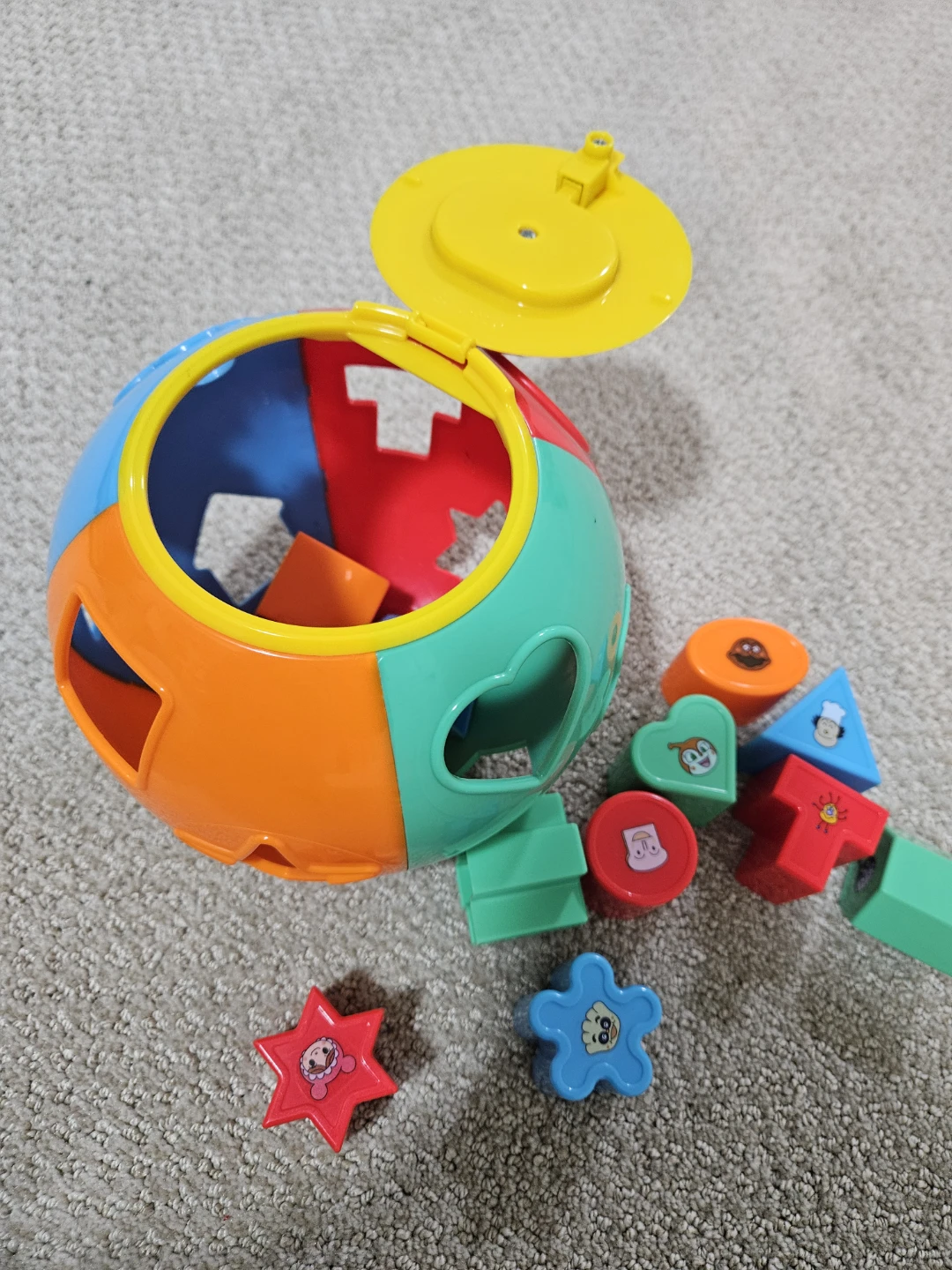 Anpanman Shape Sorting Ball Toy - photo 2