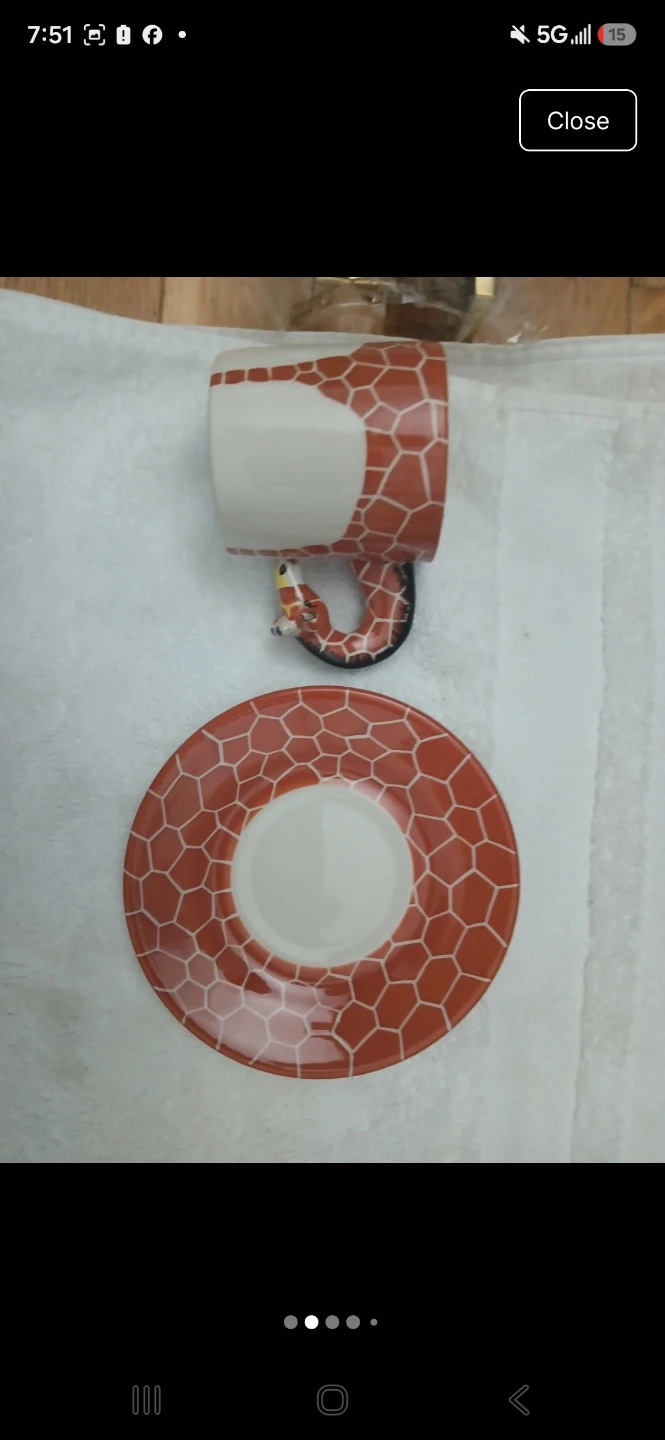 4 Giraffe Pattern Coffee Cups and 4 Saucer Set