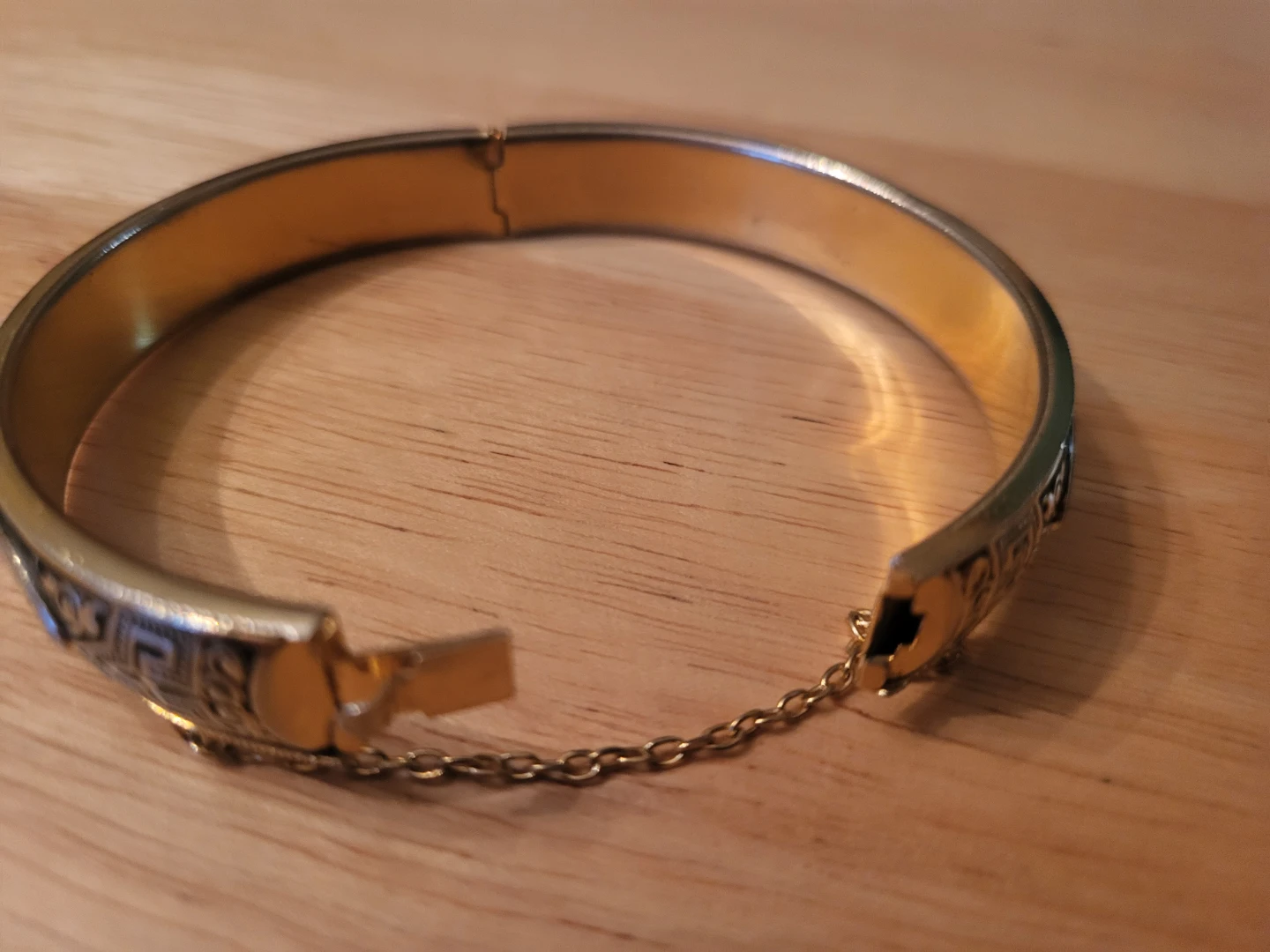 Gold-Tone Greek Key Bangle Bracelet - photo 3