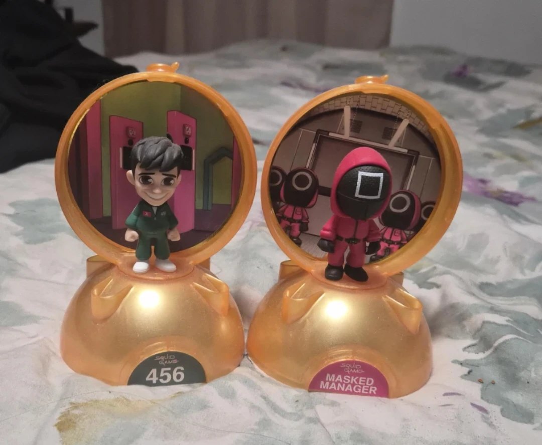 Squid Game Mystery Capsule Figures - 456 and Masked Manager