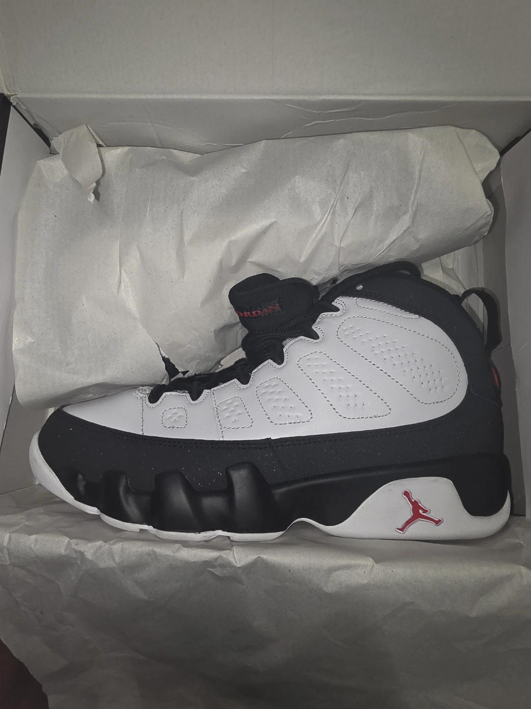 Air Jordans Retro 9 sad 7