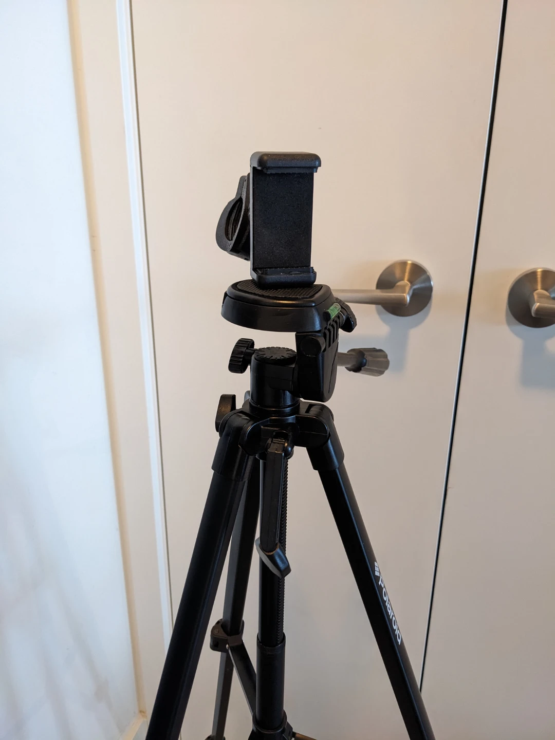 Polaroid Tripod with Ring Light - photo 3