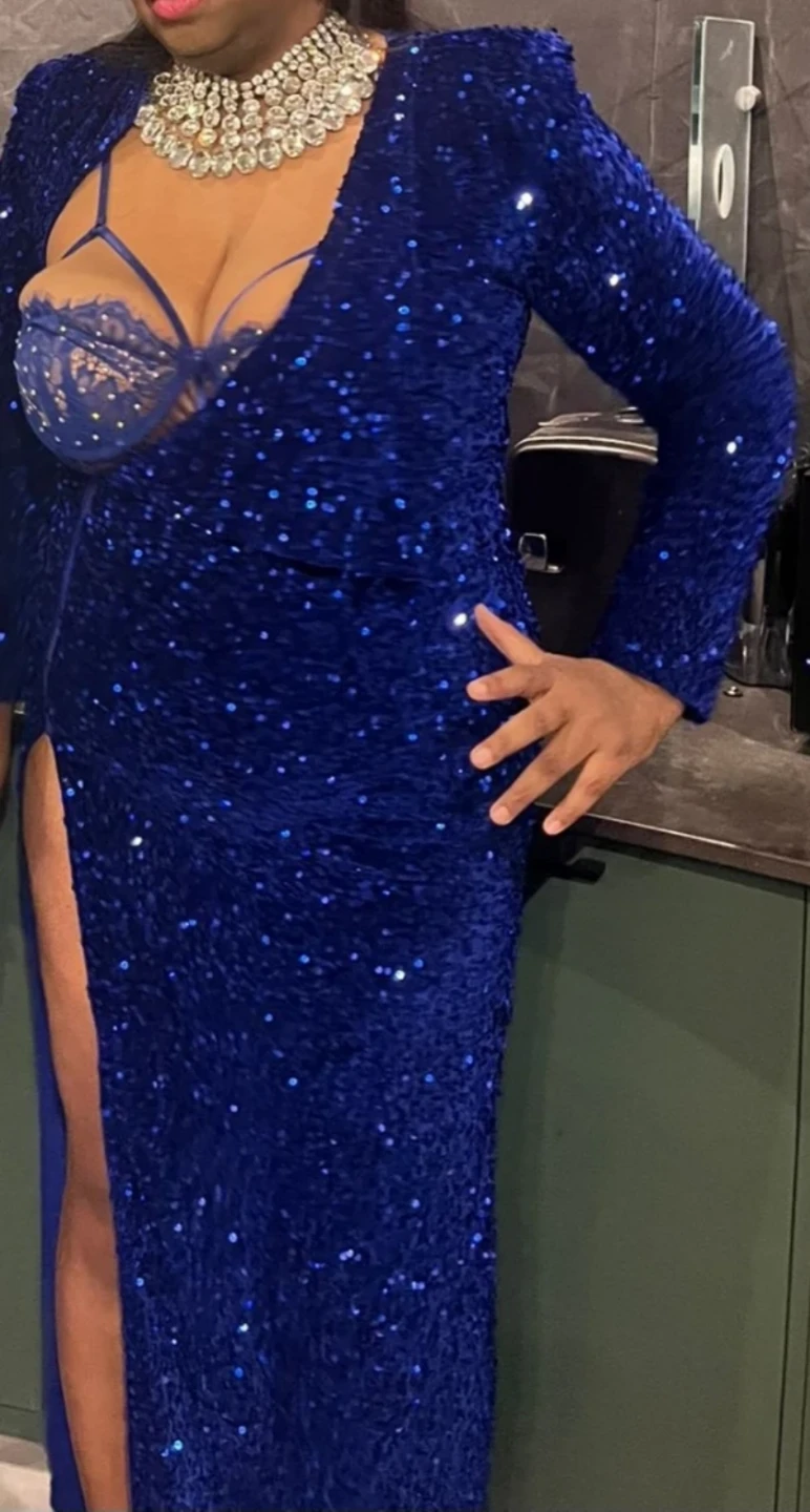Blue sequin gown with lace detail - photo 3
