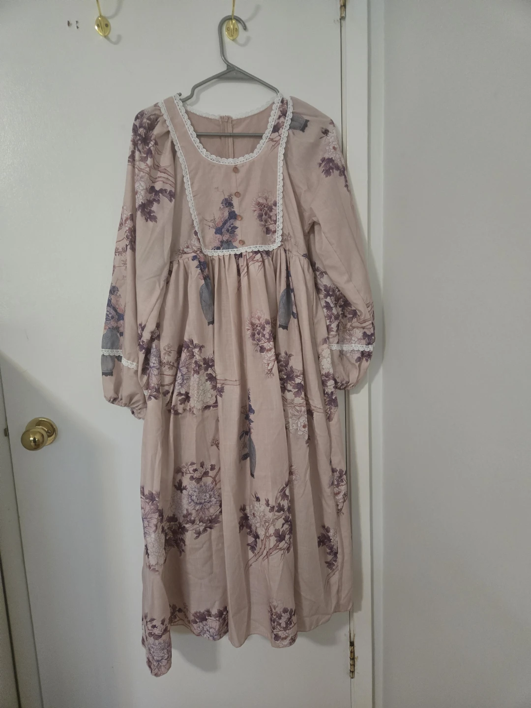 Vintage-style Floral Print Long Sleeve Dress