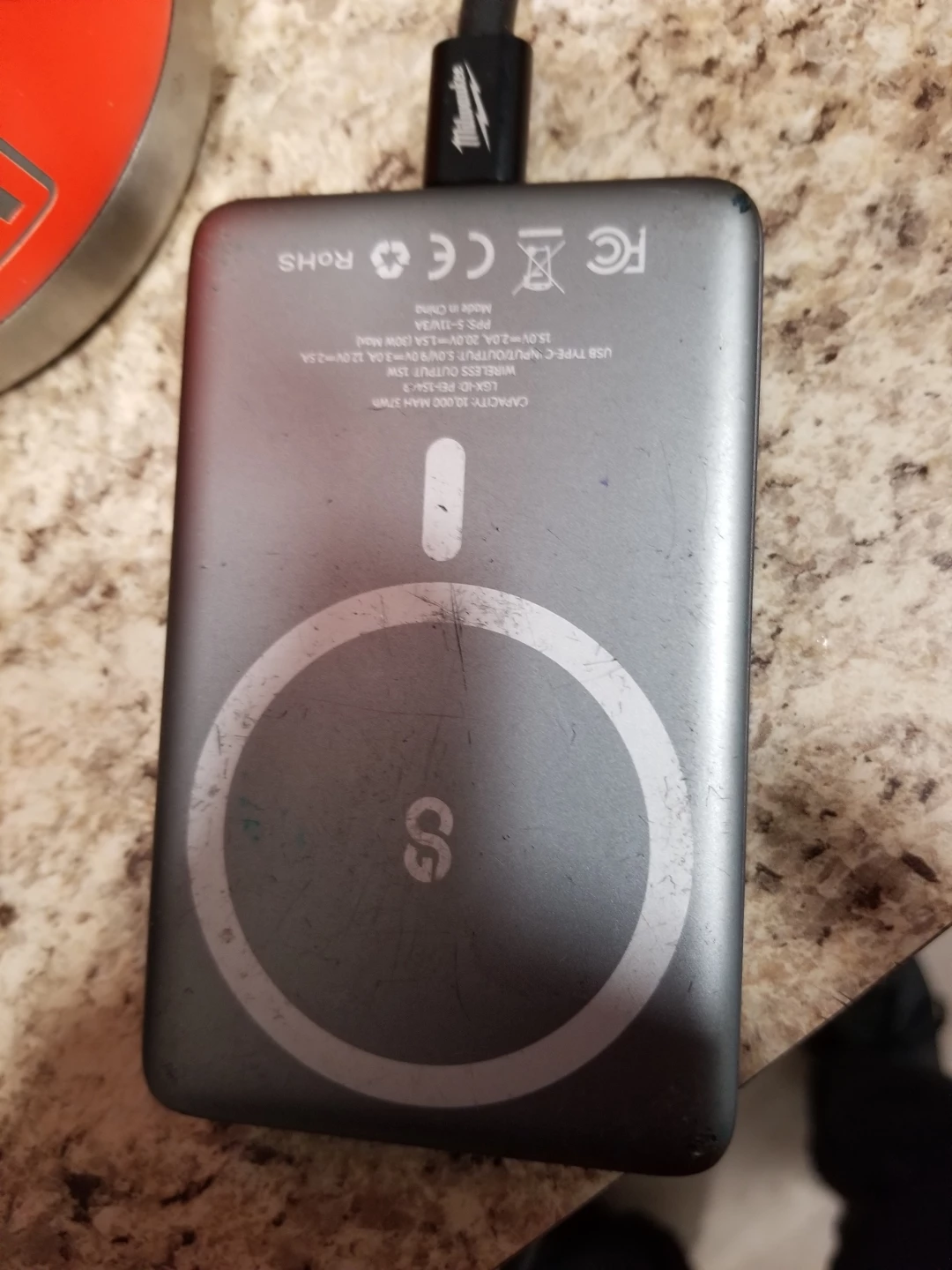 10,000 mAh Wireless Power Bank