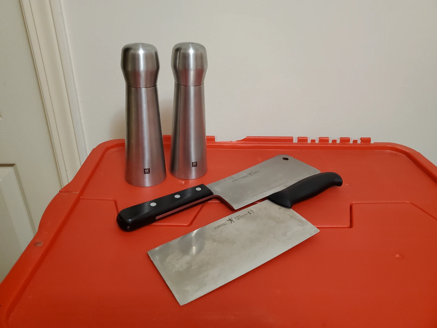Zwilling and J.A. Henckels Knife and Shaker Set - photo 2