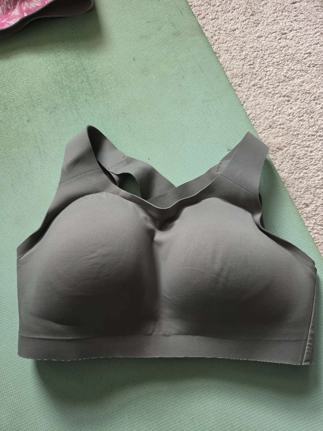 Lululemon Grey Sports Bra 34DD