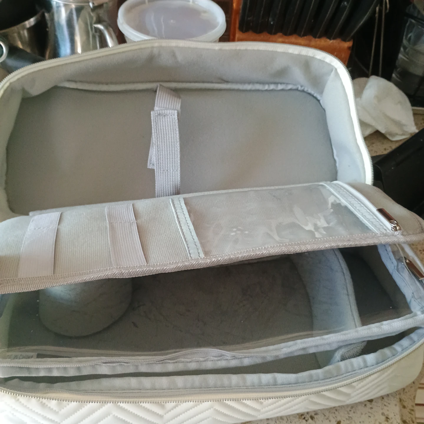 Quilted White Makeup Travel Organizer Case - photo 2