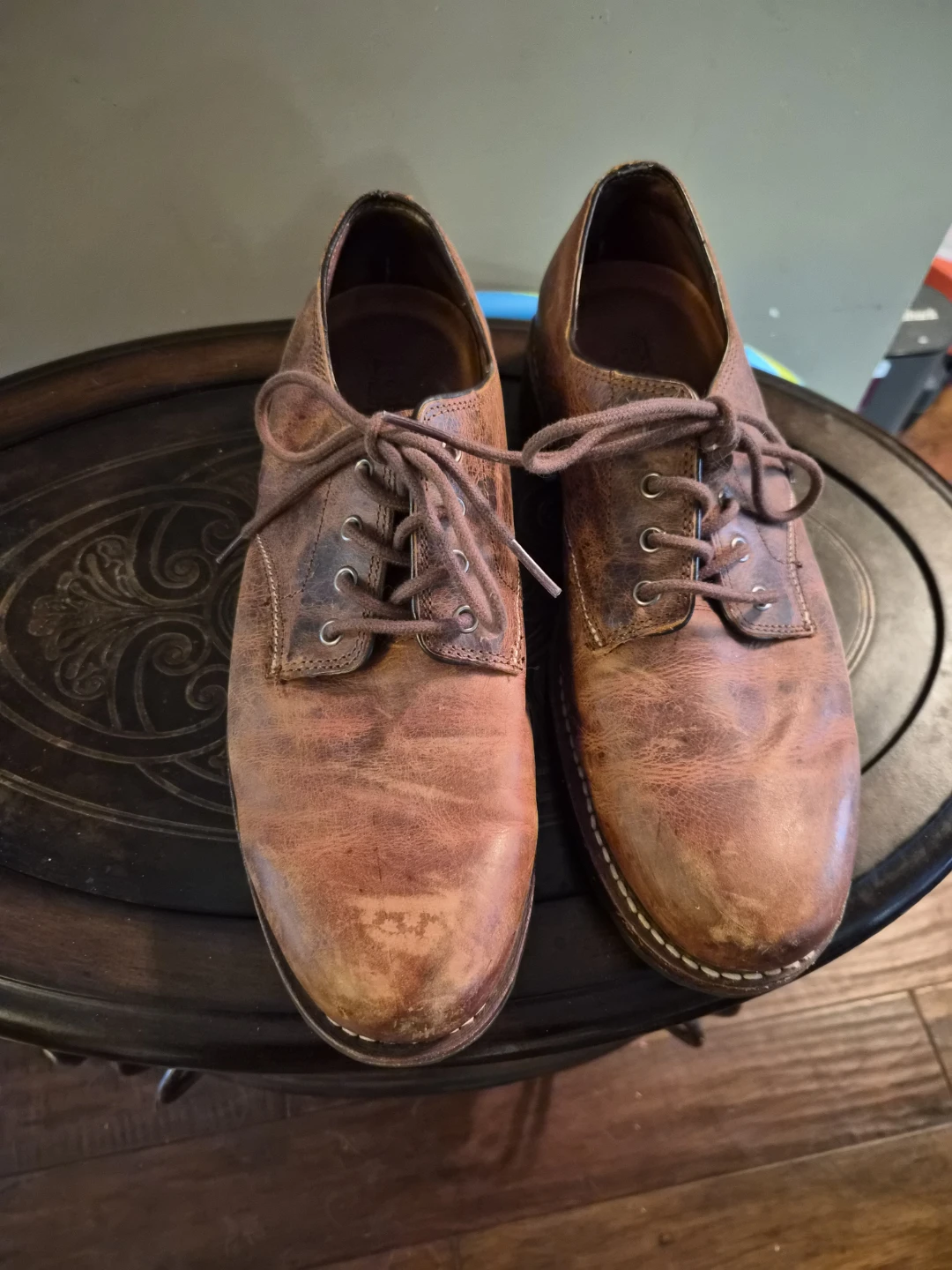 Wind River Men's size 10 shoes