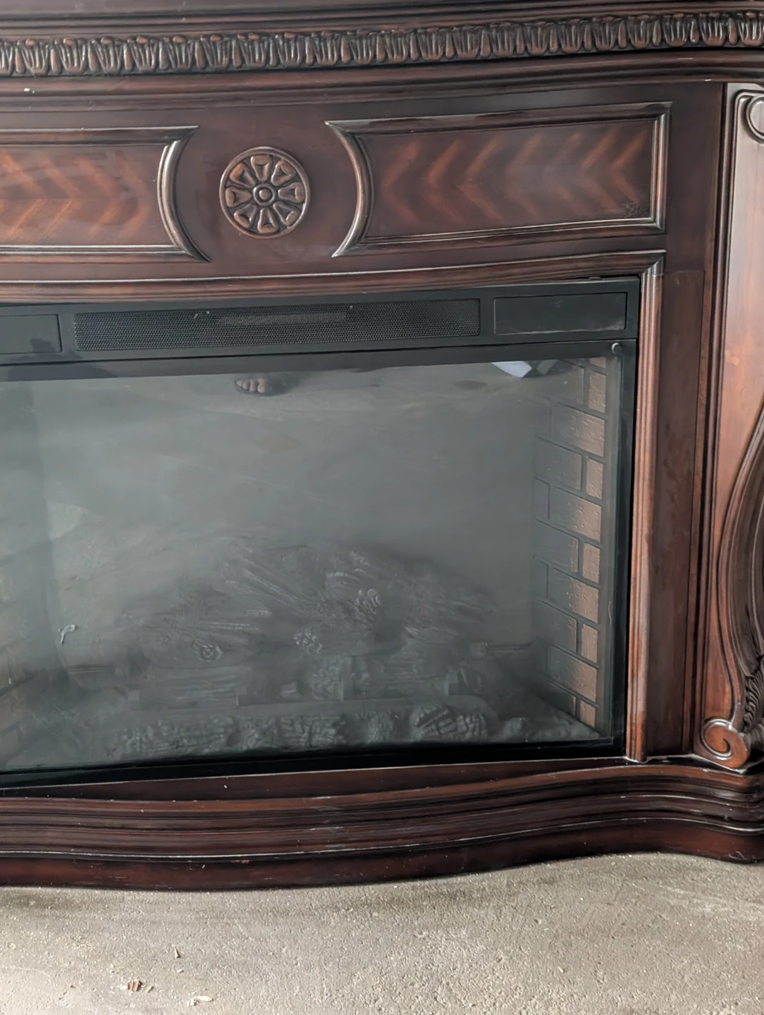 Traditional Wood Mantel Electric Fireplace