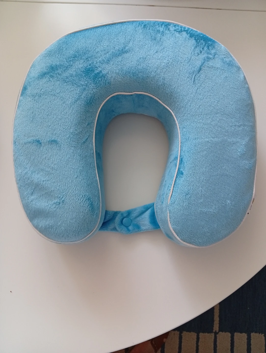 Two Soft Travel Neck Pillows - photo 3