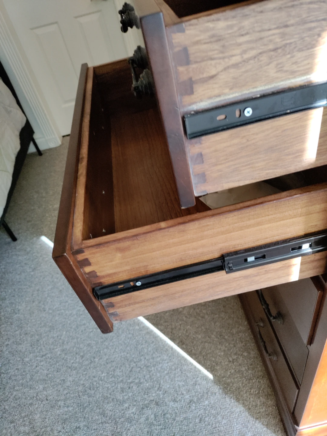5-Drawer Solid Wood Dresser - photo 3