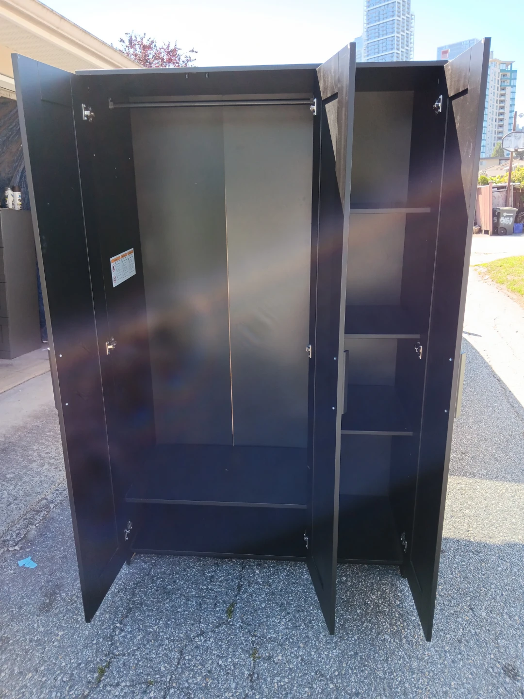 Brimnes Ikea wardrobe 75x46x20 inches, delivery available - photo 4