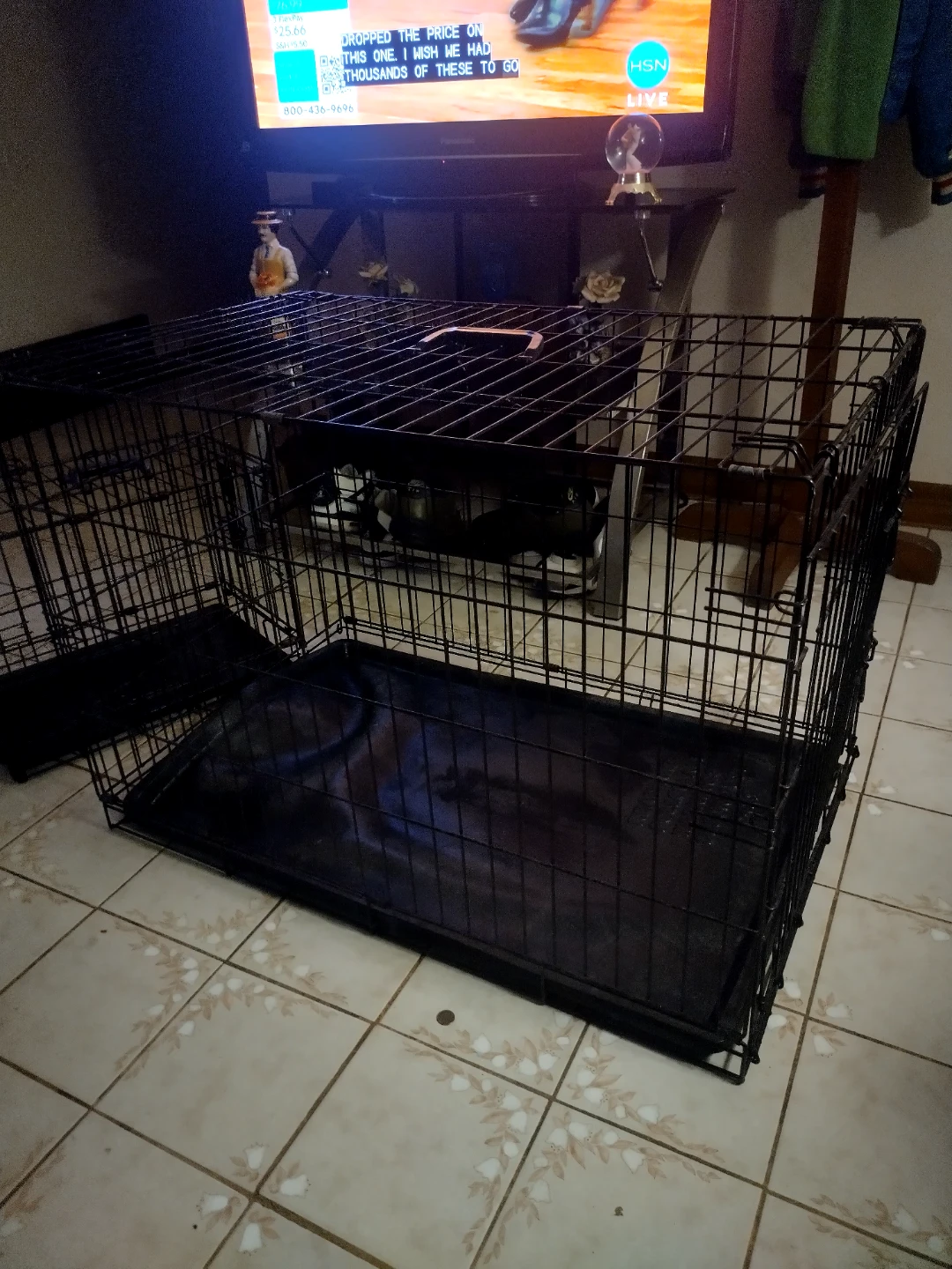 Medium used Black Metal Pet Crate Dog Cage Kennel