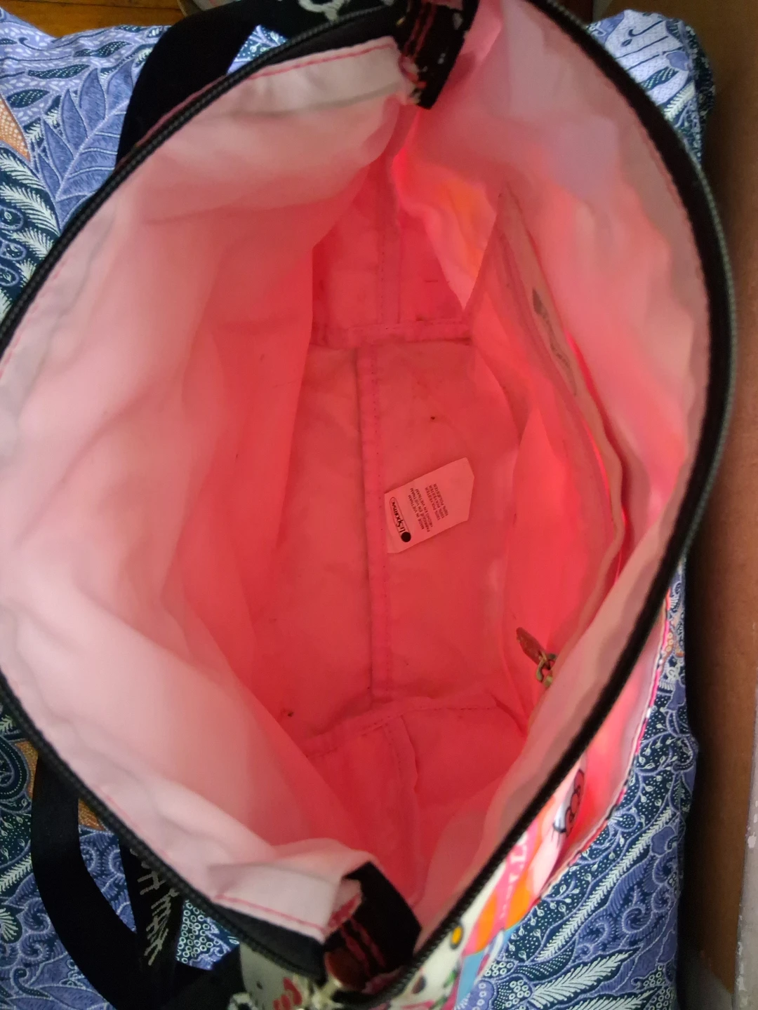 LeSportsac Hello Kitty Shoulder Bag - photo 4