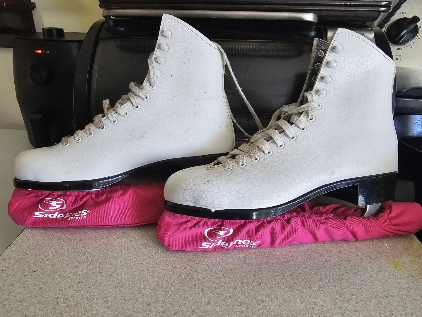 Lange Classic figure skates size 9