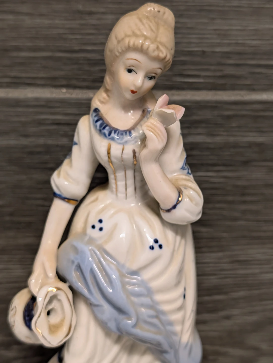 Vintage Porcelain Victorian Lady Figurine - photo 2