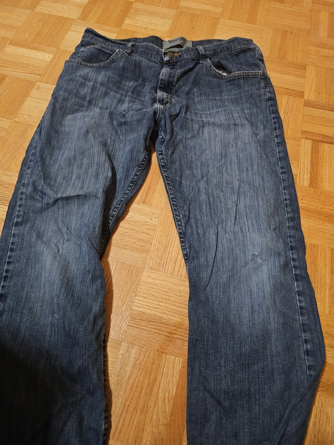 Wrangler Authentic Blue Jeans