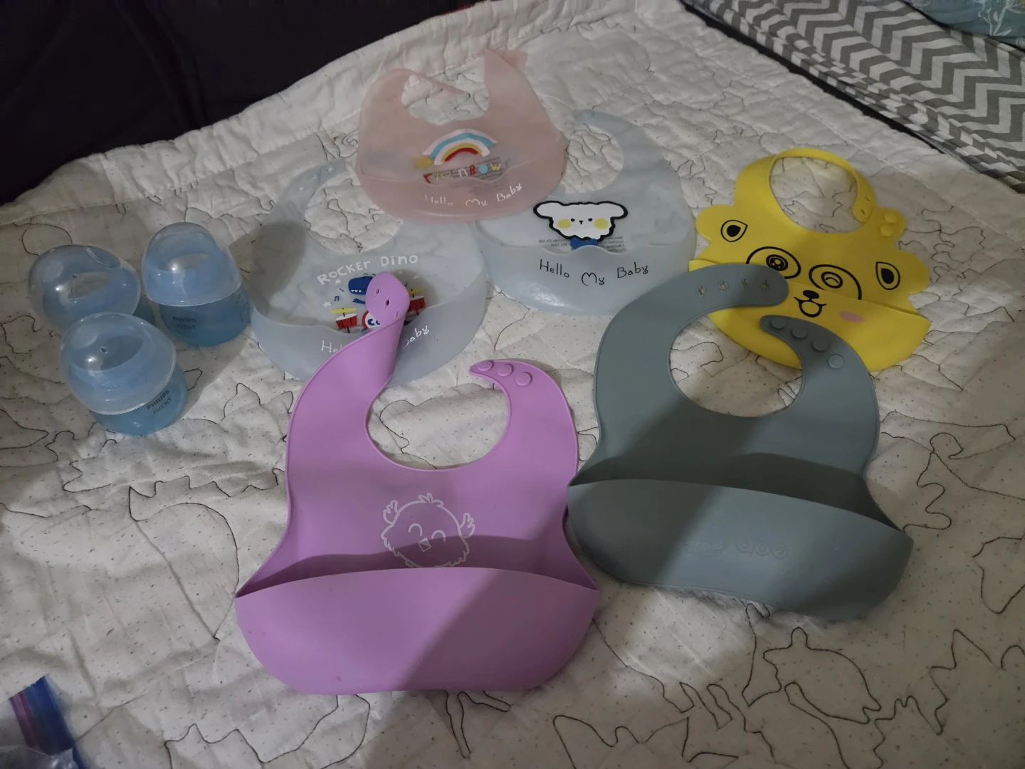 Baby silicone bibs and bottle caps