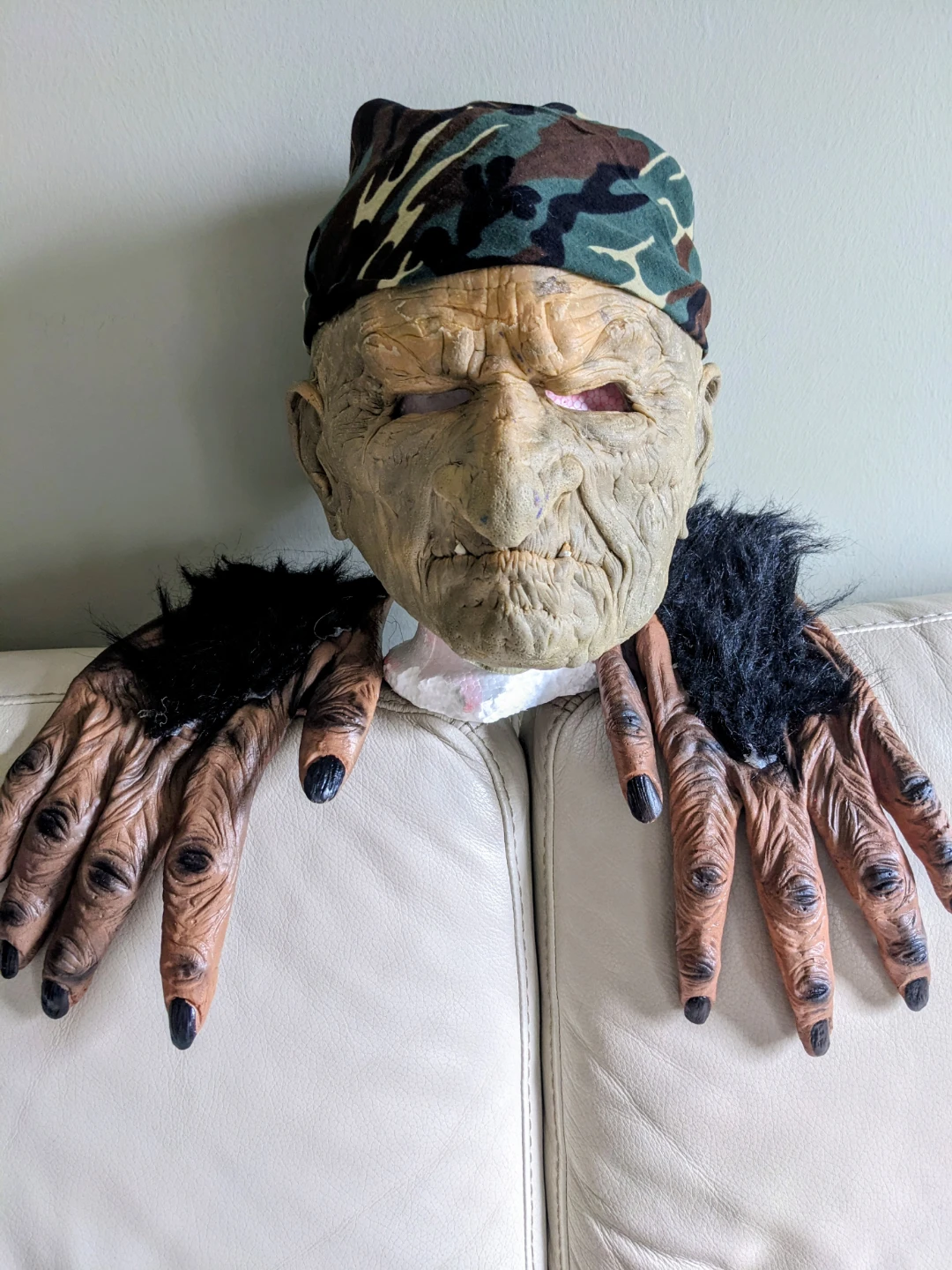 HOLLOWING MASK, WIGS $10