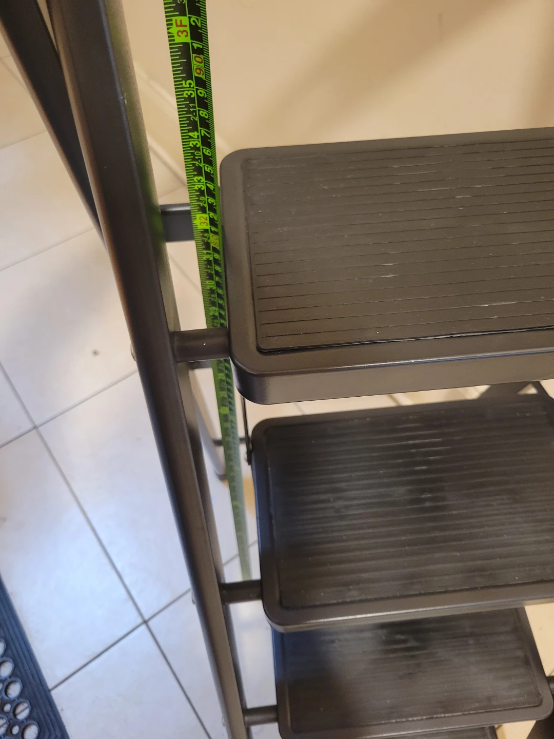 Brand new. 4-Step Folding Ladder with Tool Tray - photo 3