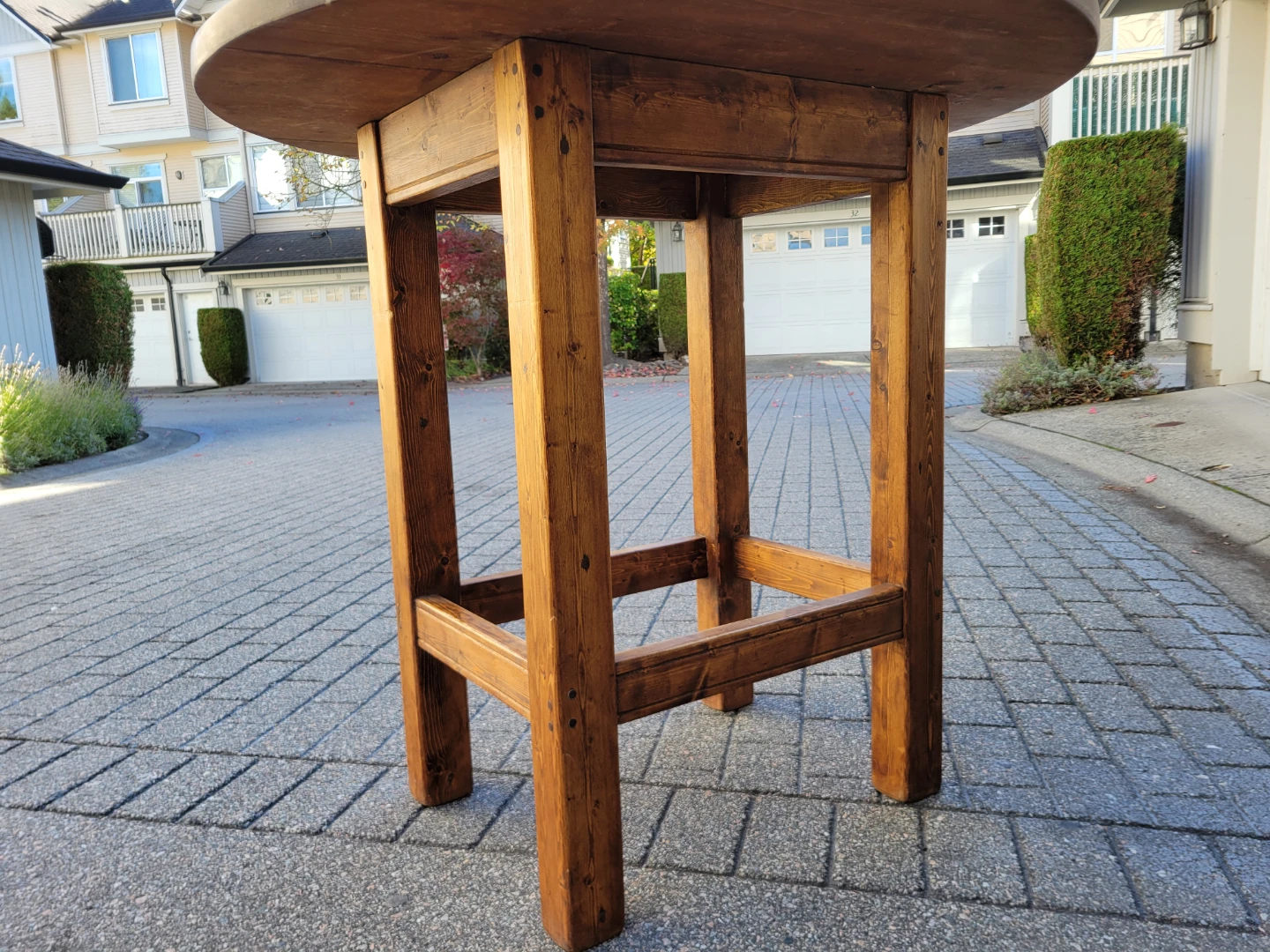 Beautiful Custom-Made Stained Wood Pub Table. 45" Diameter. - photo 2