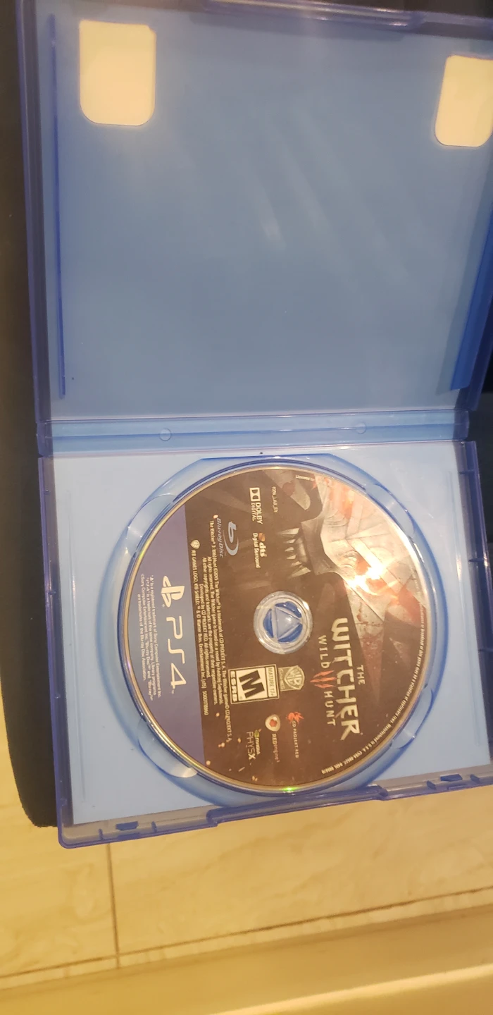 Brand new ps4 controller  and game's. - photo 5