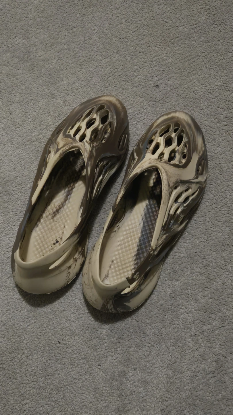 Adidas Yeezy Foam Runner MX Sand Grey - photo 3