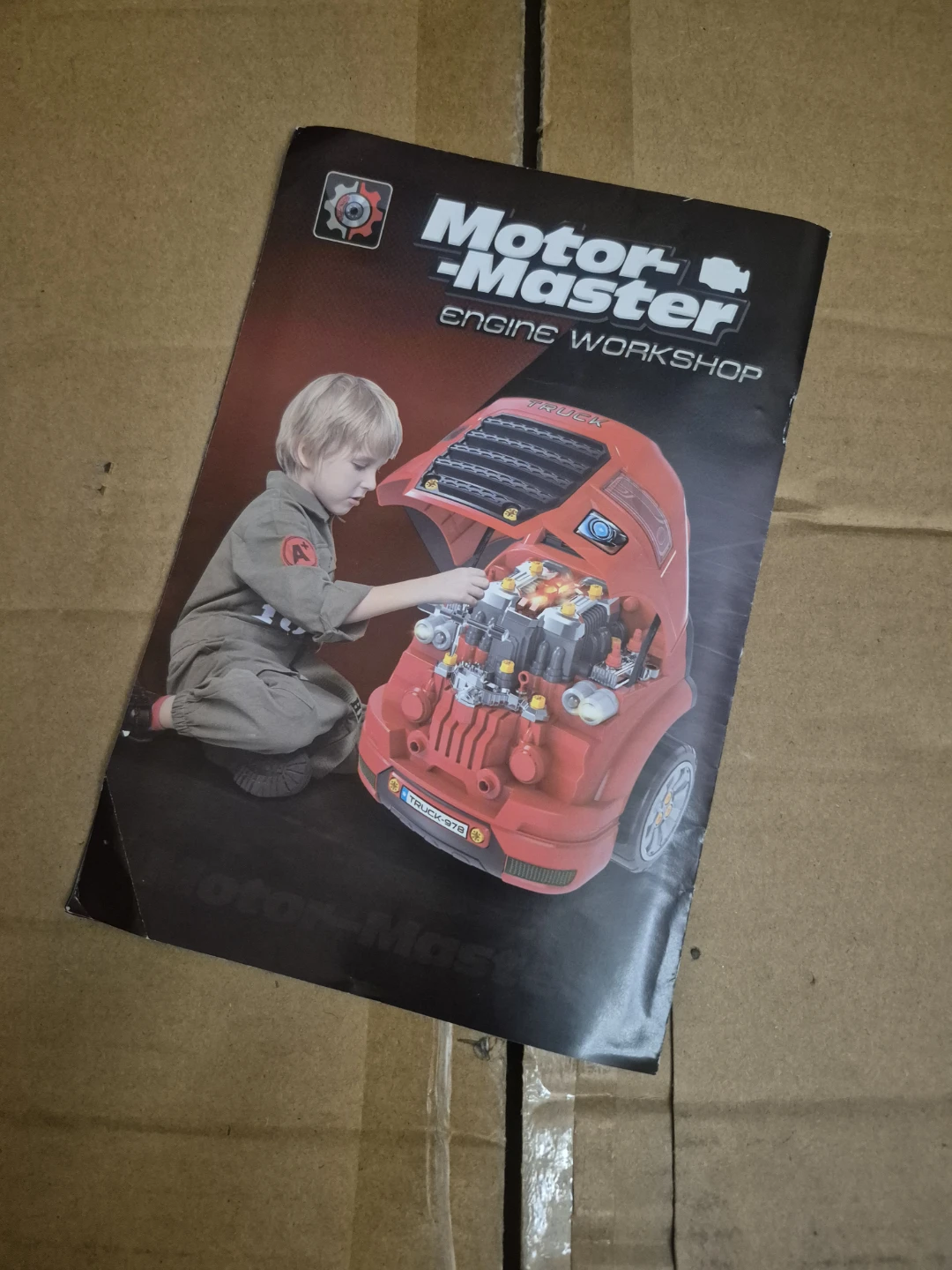 Motor-Master Engine Workshop Toy Truck - photo 2