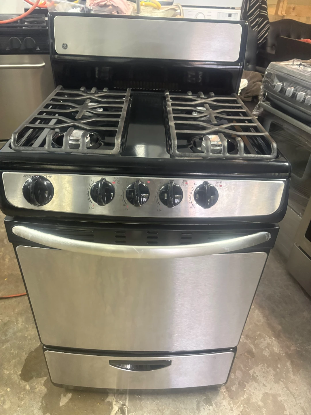 GE 24in Gas Range Stove