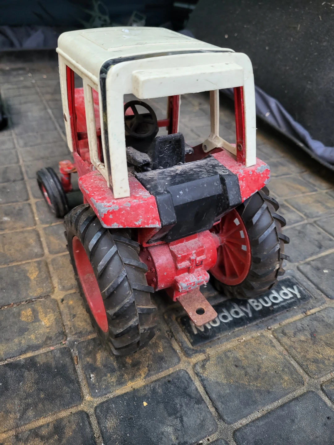 Vintage International Harvester Toy Tractor - photo 3