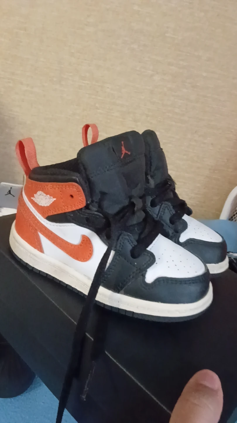 Nike Air Jordan 1 Mid Toddler Shoes - photo 2