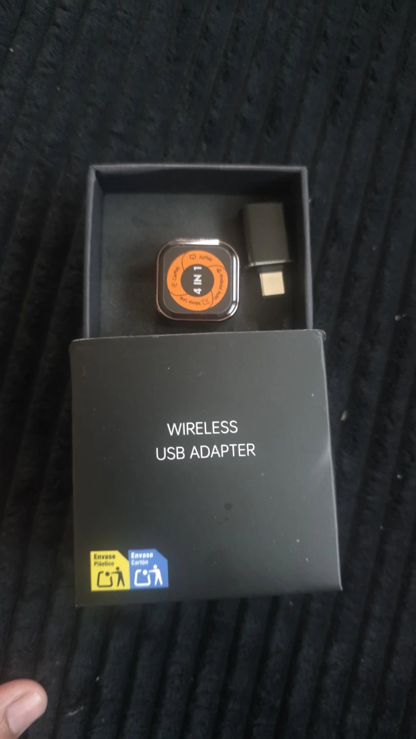 Hyphoon 4-in-1 Wireless CarPlay Adapter - photo 3