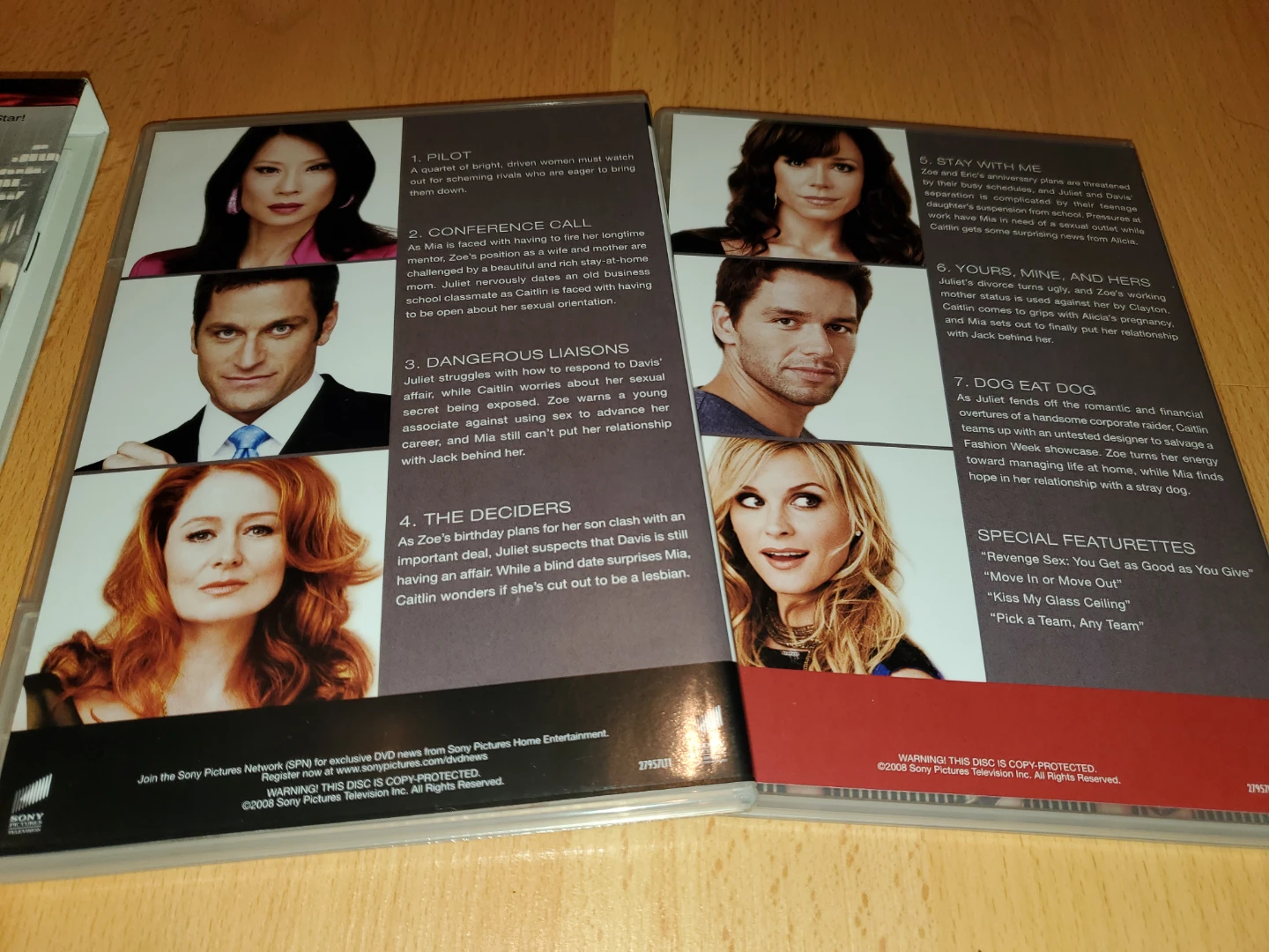 Cashmere Mafia The Complete Series 2-Disc DVD Set - photo 3