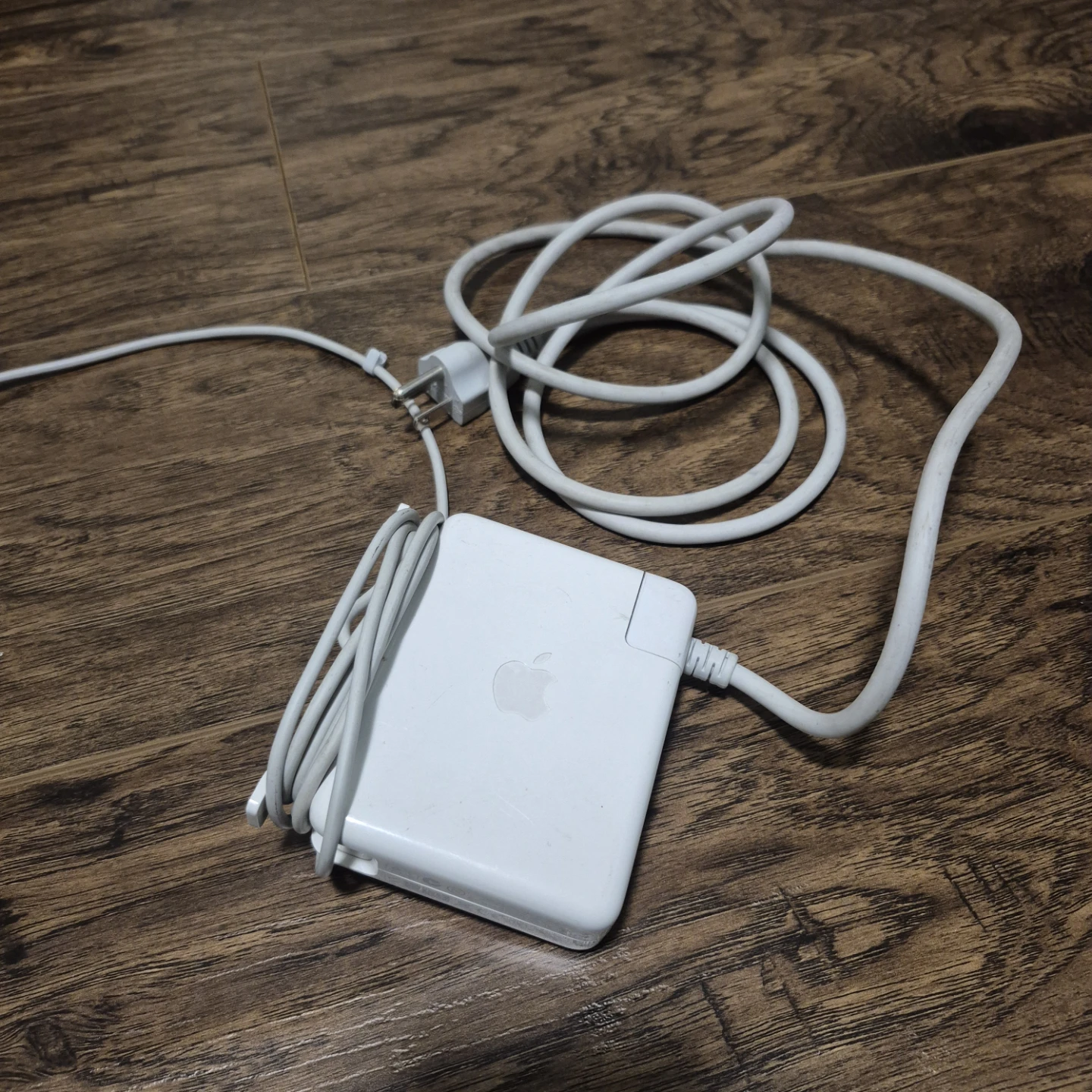 Apple 85W Portable Power Adapter Model A1172