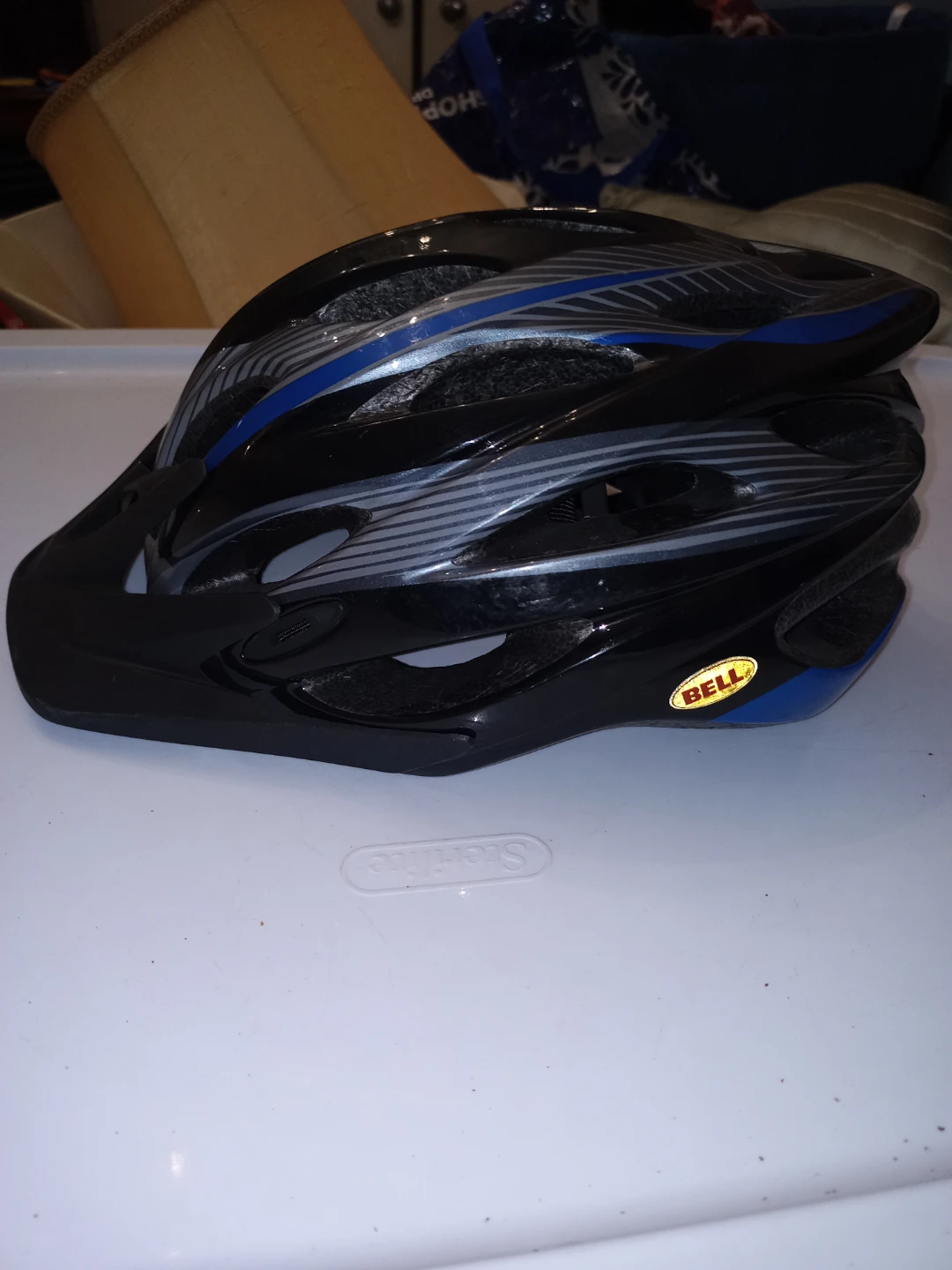 BELL Explorer Adult Bicycle Helmet - Size 53 - 60cm