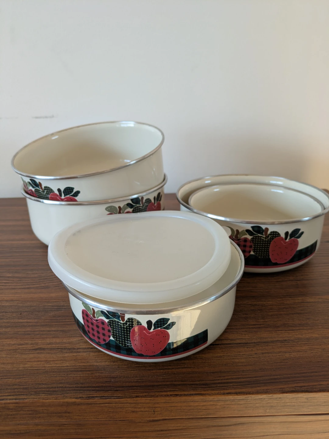Vintage Apple Design Nesting Bowls - photo 3