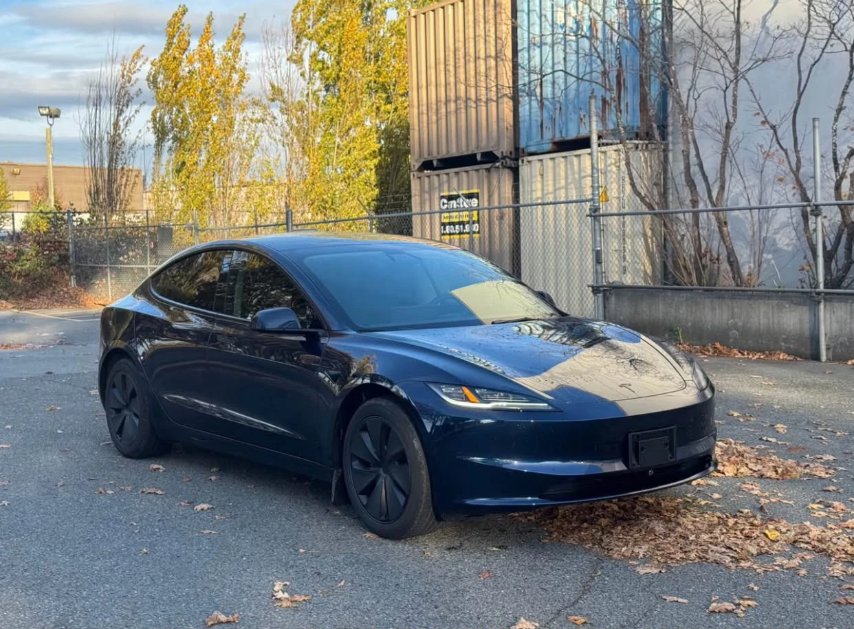 2026 Tesla Model 3 - photo 3