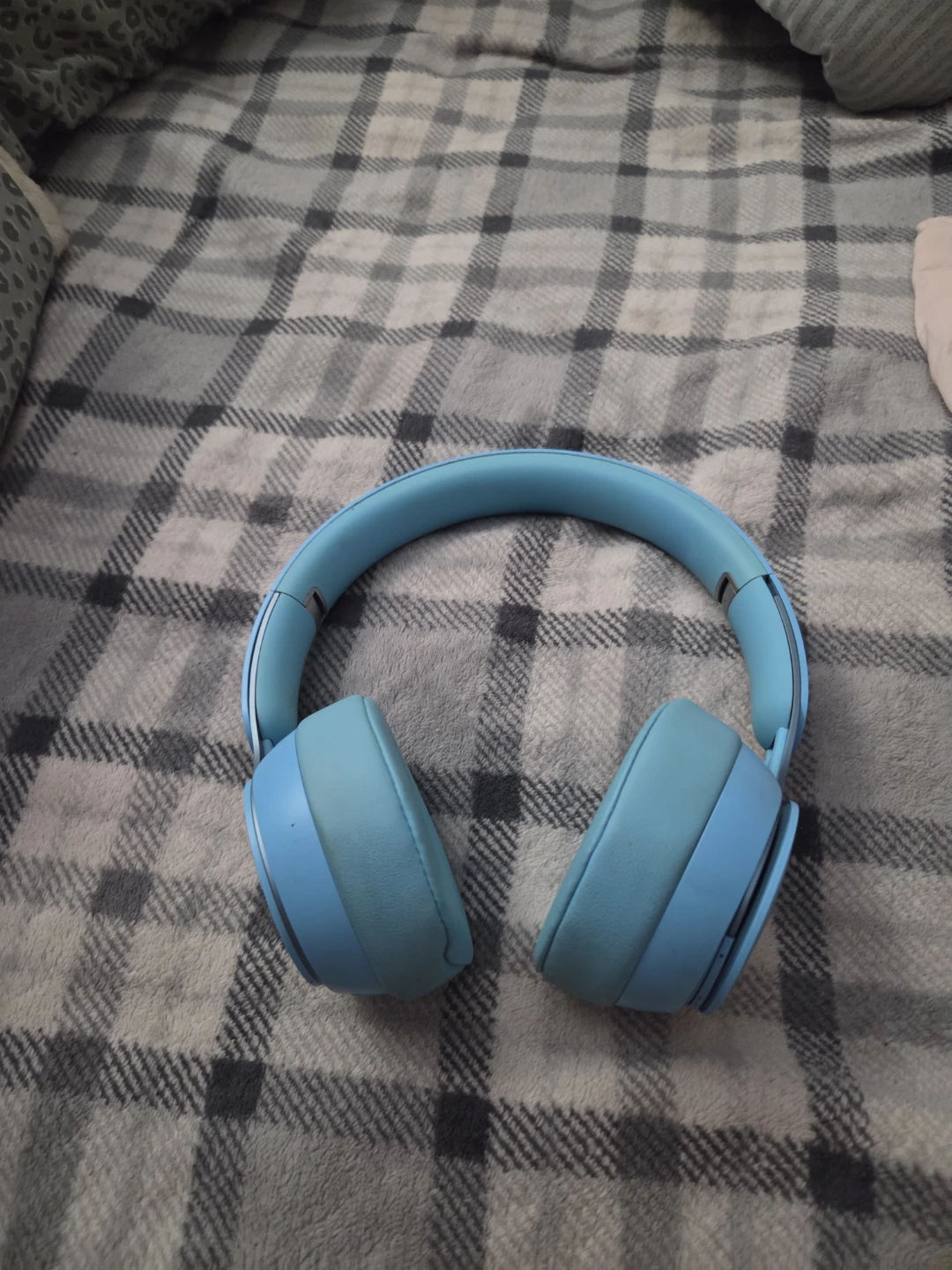 Beats studio head phone original with case