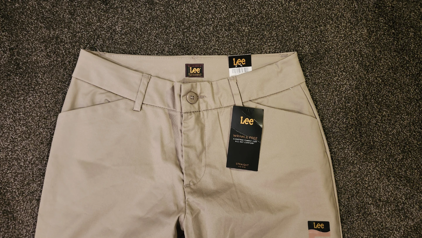 Lee Wrinkle Free Straight Mid Rise Pants - Size 4 Medium - photo 2
