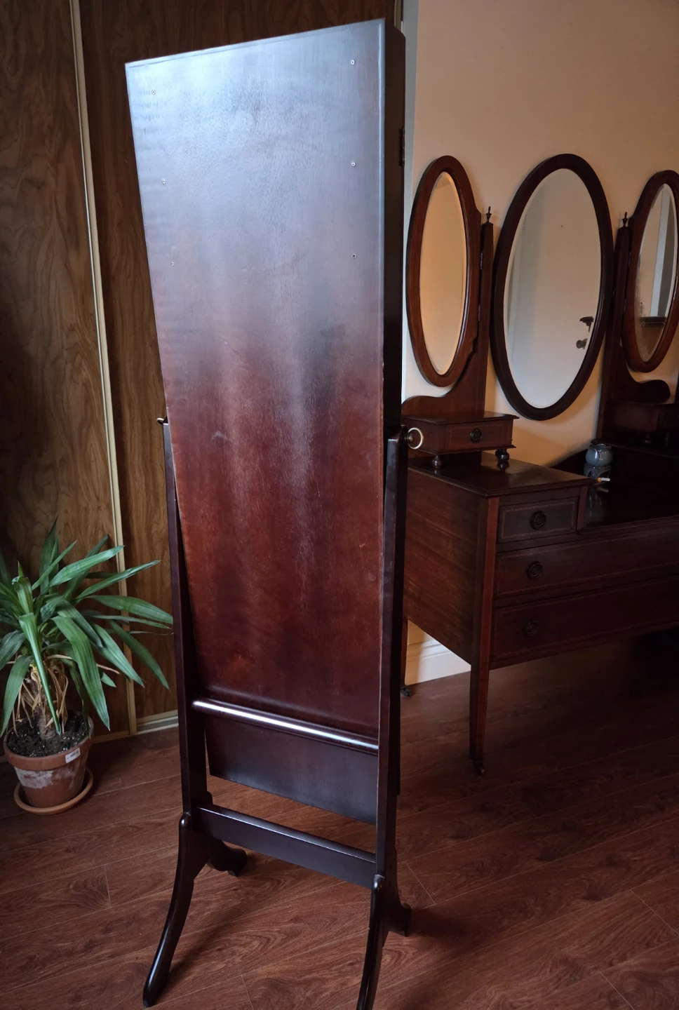 Full-Length Standing Jewelry Armoire Mirror - photo 3