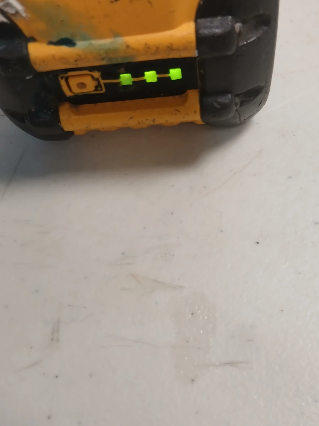 DEWALT FLEXVOLT 9Ah 20V/60V Battery - photo 3