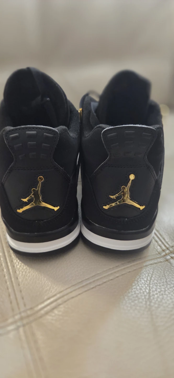 Air Jordan 4 Retro royalty style - photo 3