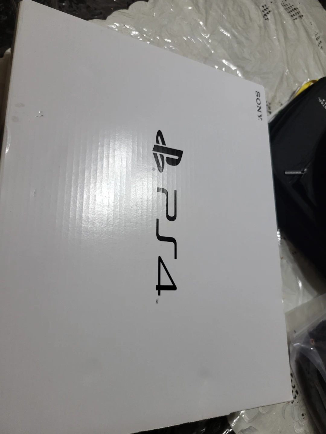 Sony PlayStation 4 (PS4) Console - CUH-2215B - photo 3