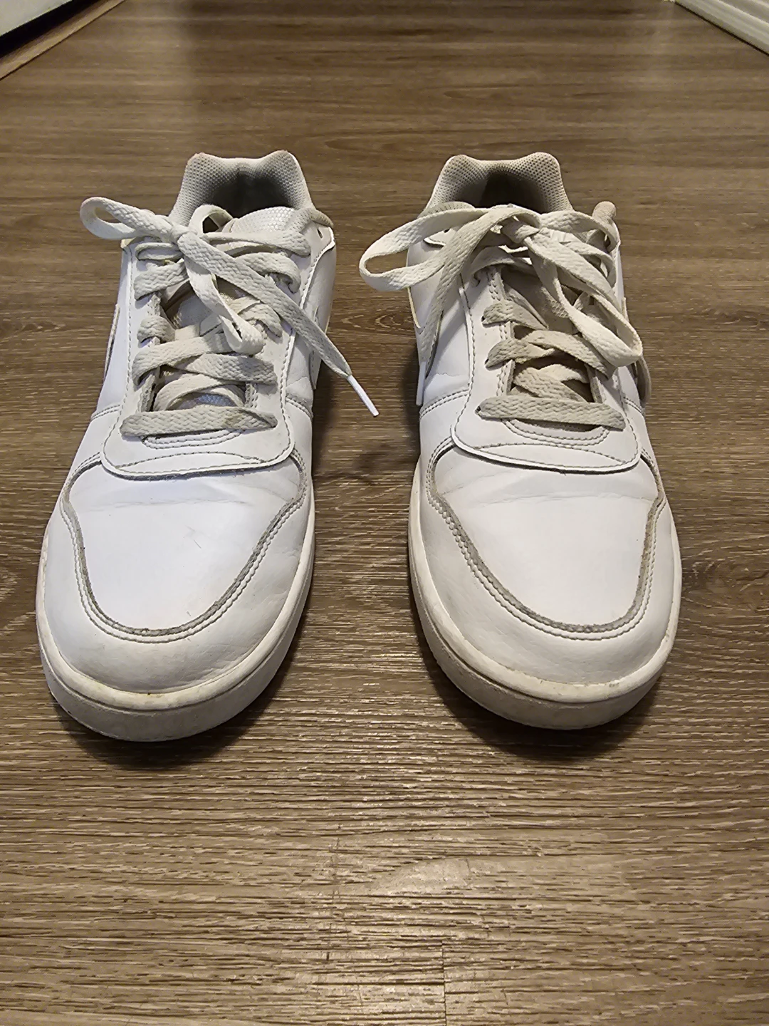 White Nike Sneakers - photo 4