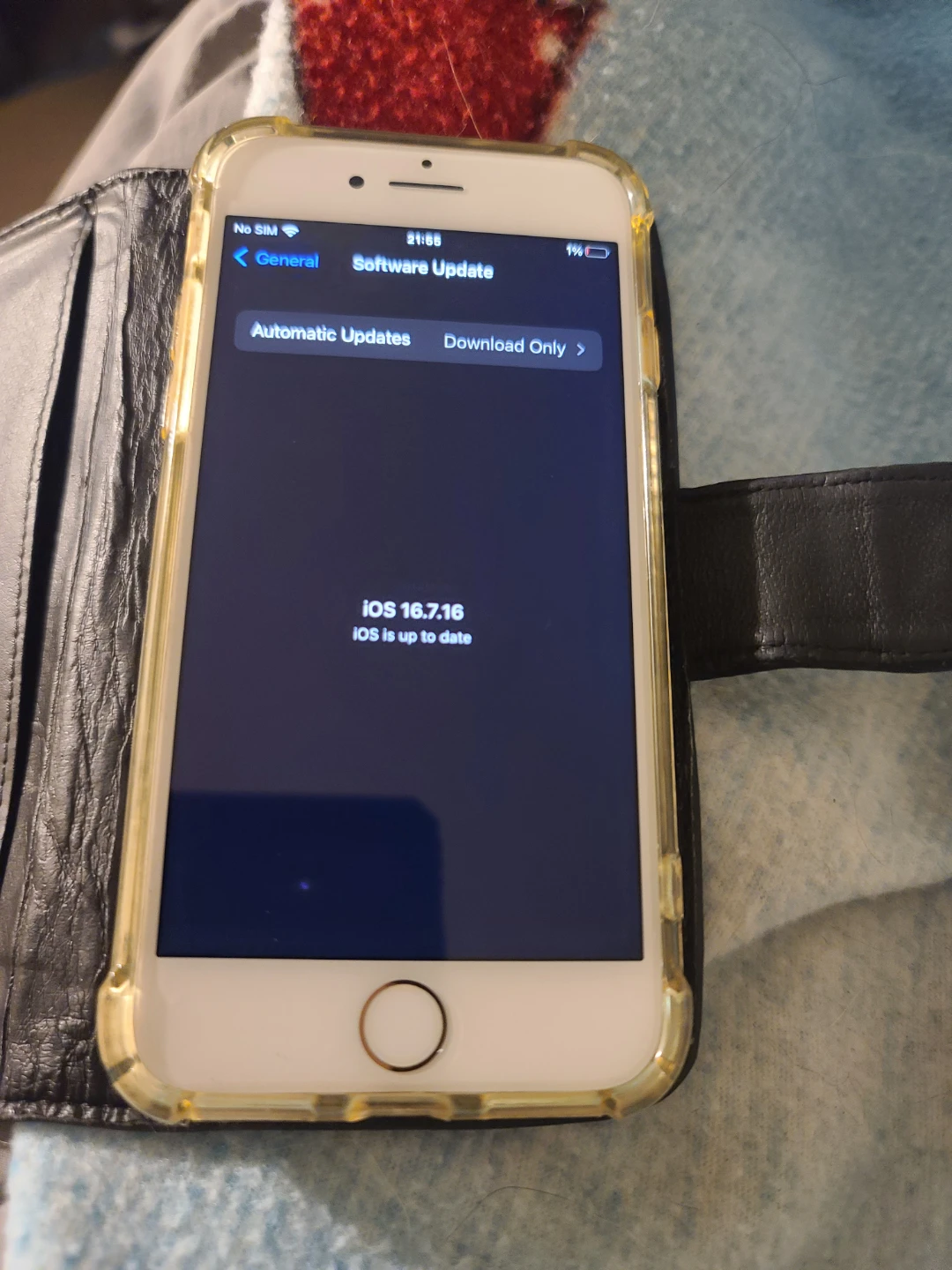 Gold iPhone 8 with or without ihome player (see photos) - photo 4