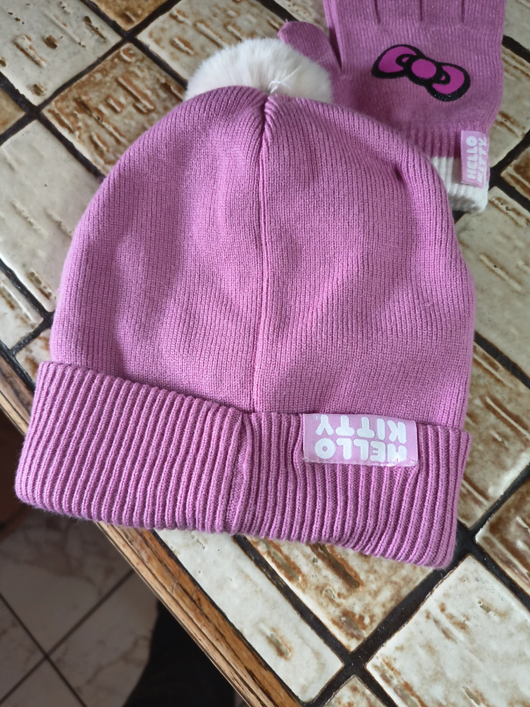 Hello Kitty Kids Pom Pom Hat and Glove Set - photo 5