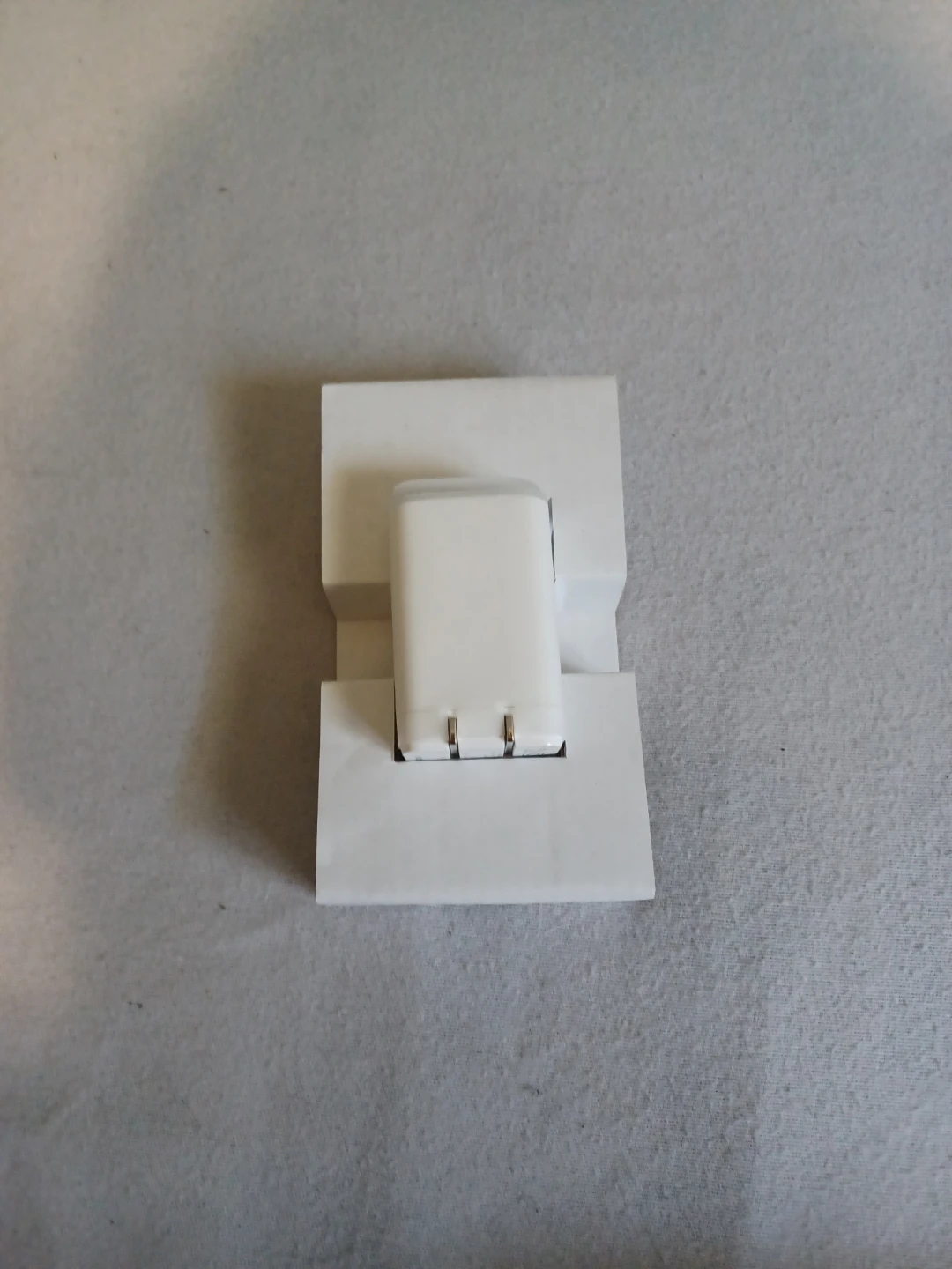 Scosche PowerFlux 70 USB-C Adaptive Power Sharing Charger - photo 2