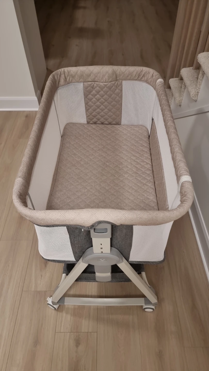 Baby Bassinet in Beige and Grey - photo 2