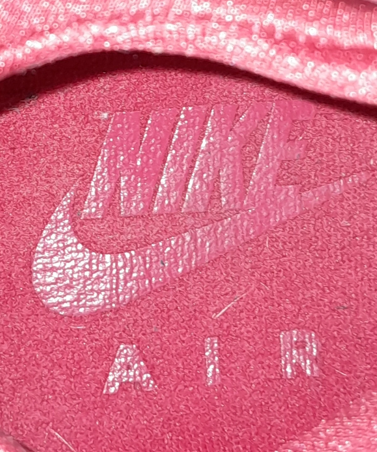 Nike Air Huarache Red Runners - photo 2